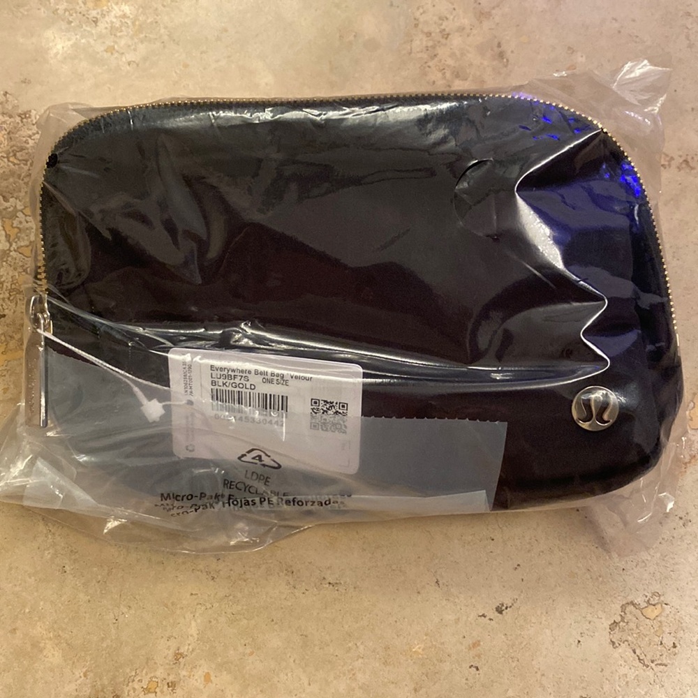 NWT Lululemon Black and gold Velour Every Day Belt Bag